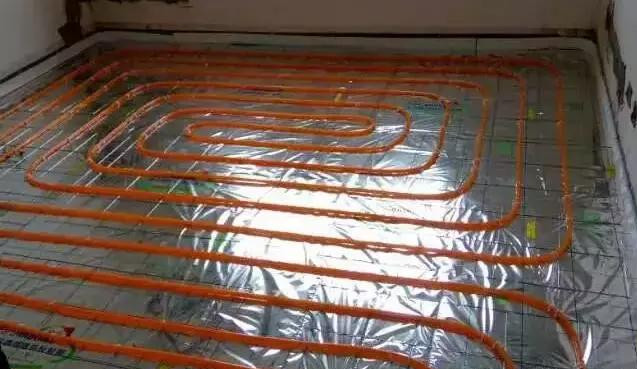地暖施工实例图之地面布置配合