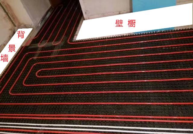 地暖施工实例图之地面布置配合